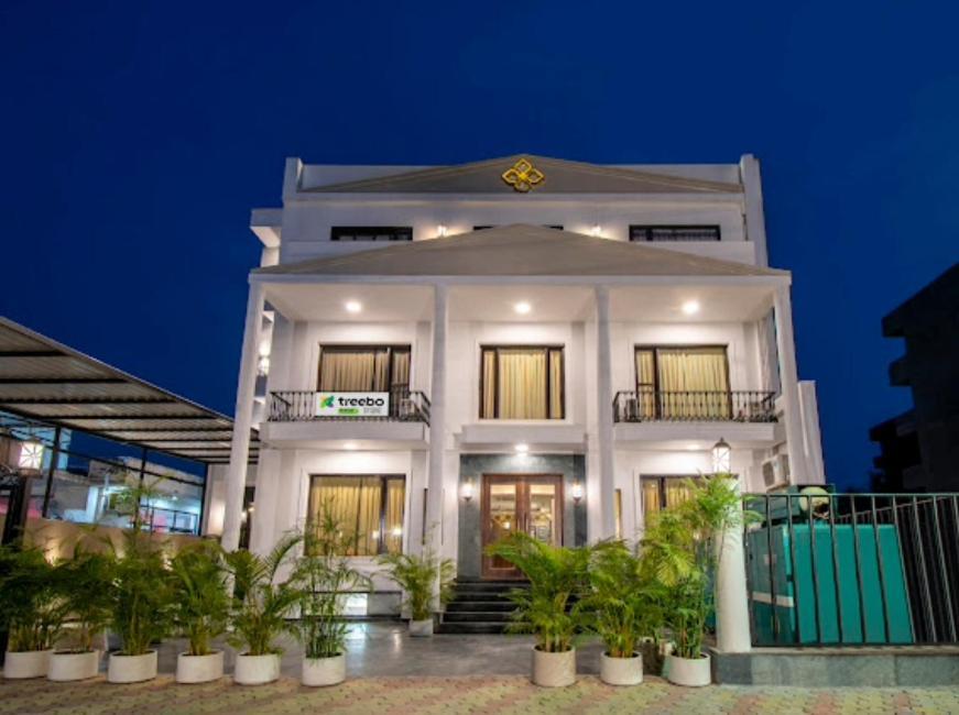 Hotel Imperial Park Sector 45 Gurgaon Bagian luar foto