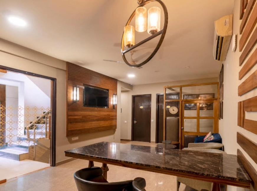Hotel Imperial Park Sector 45 Gurgaon Bagian luar foto